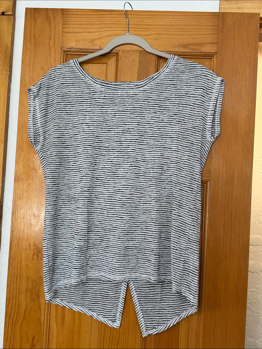 Athleta Tie Back Muscle Shirt